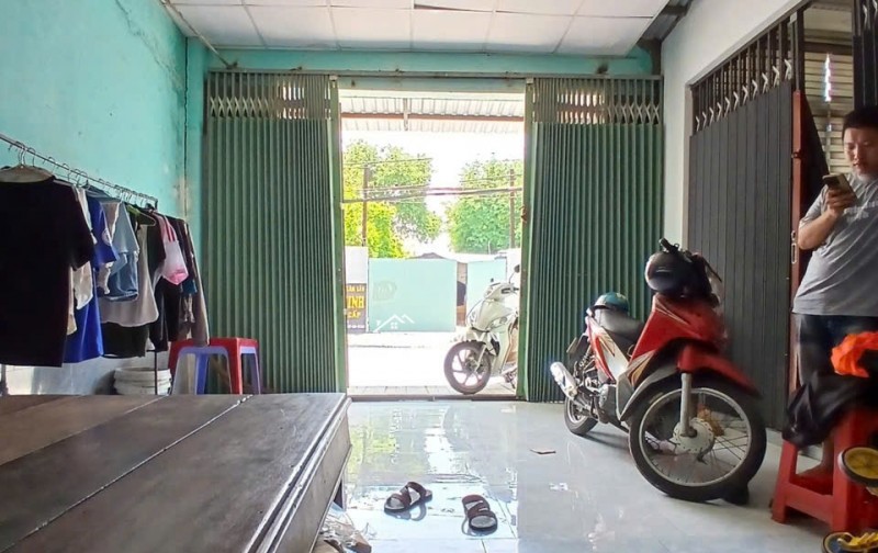 Bán Nhà: Hot!! Nhà Mặt Tiền Huỳnh Thị Hai 72 m2, chỉ 6,3  tỷ, Sát bên UBND Phường, KDC Sầm Uất